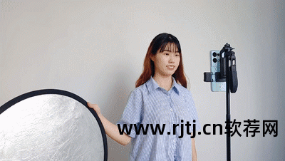 证件照 拍摄 软件_蓝底白衬衫证件电子照_如何用家用数码相机拍摄1寸2寸标准证件相