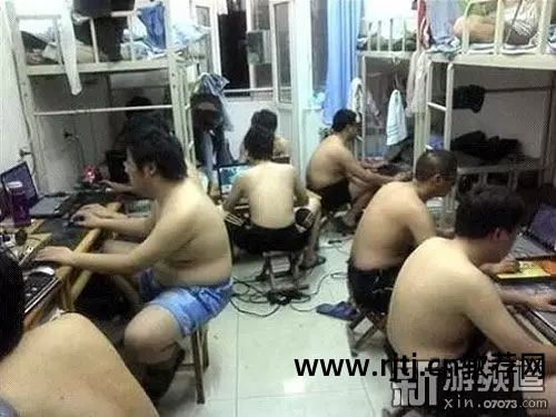 网吧游戏助手是什么名字_网吧lol助手叫什么名字_九五网吧大师-lol活动助手软件
