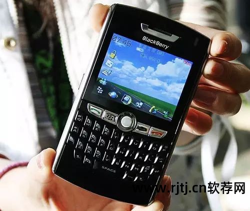 黑莓8300 软件_黑莓软件怎么更新_黑莓软件怎么安装
