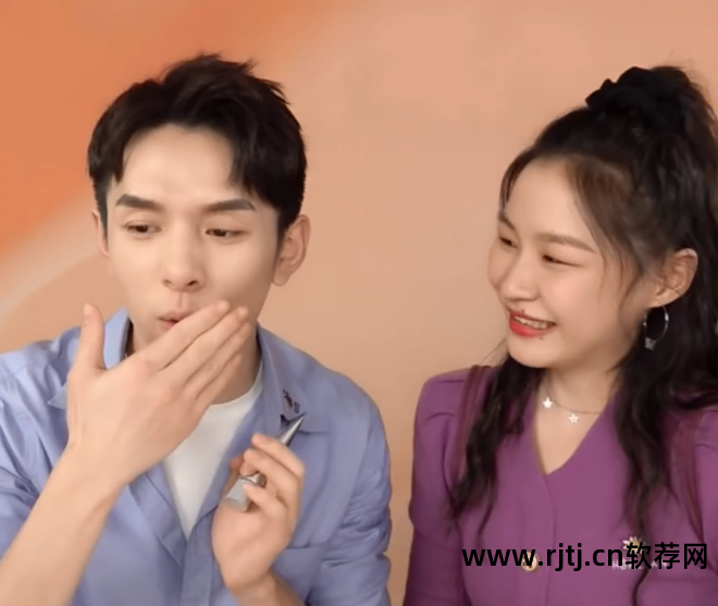李小璐直播软件叫什么_李小璐直播带货回放_李小璐直播间带货回放